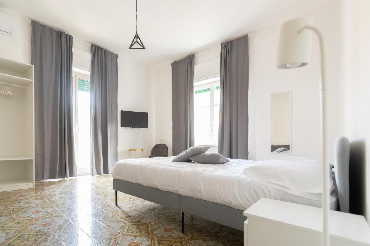 Nella'S Carlo III Apartment Nápoly Kültér fotó